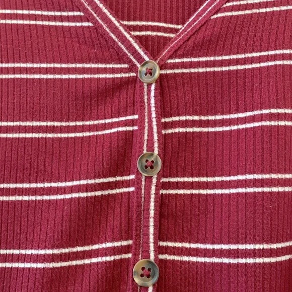 Forever 21 | Long Sleeve Ribbed Top - Picture 3 of 4